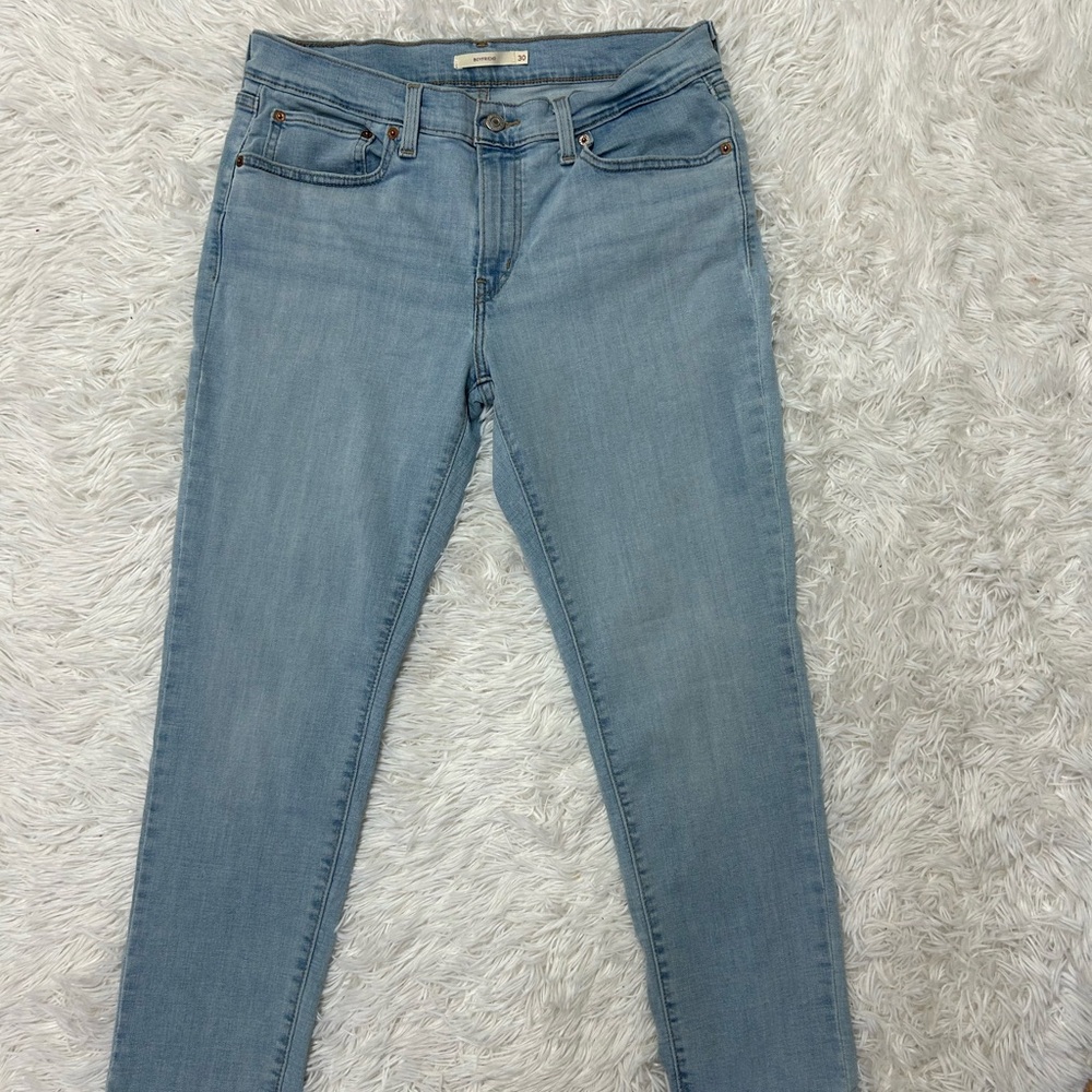 Levi Strauss Light Wash Women's Jeans - Classic Stretch Denim Size30